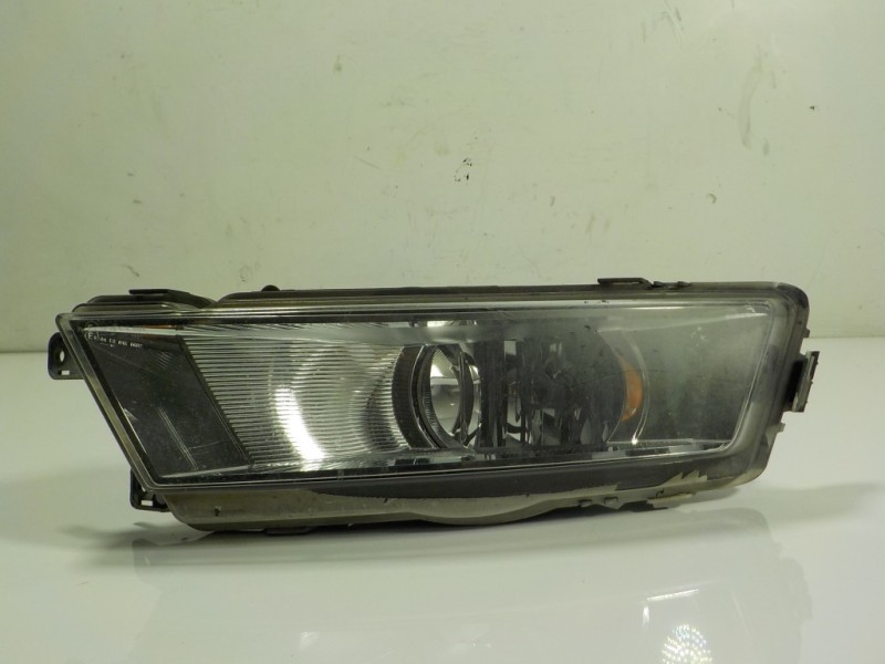 Recambio de faro antiniebla izquierdo para skoda rapid 1.6 tdi dpf referencia OEM IAM 5JA941701 5JA941699 