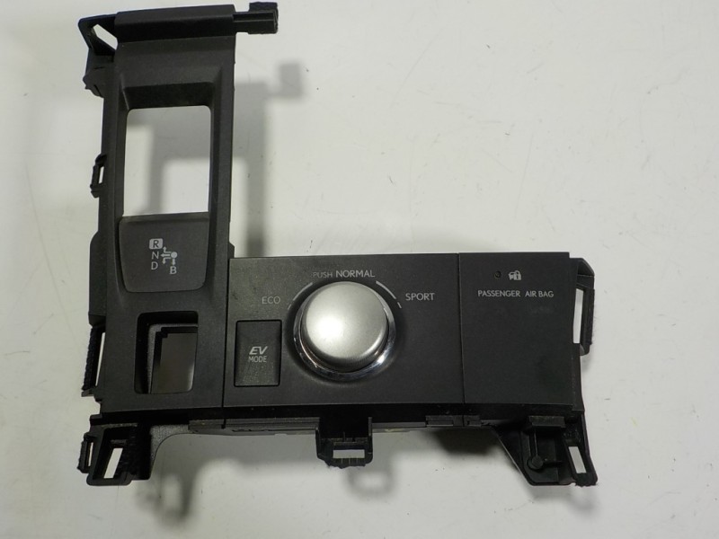 Recambio de modulo electronico para lexus ct 200h referencia OEM IAM 8497076070  