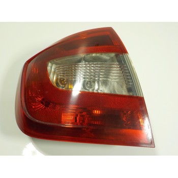 PILOTO TRASERO IZQUIERDO 5JH945111 