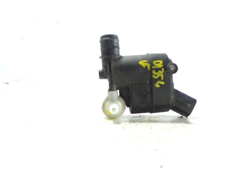 Recambio de bomba limpia para hyundai i10 1.2 cat referencia OEM IAM 985102W500 985102W500 