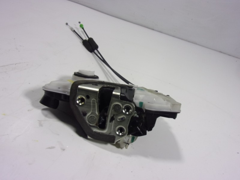 Recambio de cerradura puerta delantera izquierda para toyota aygo 1.0 vvti referencia OEM IAM 690400H060  