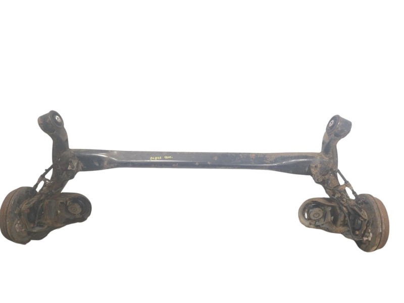 Recambio de puente trasero para hyundai i20 1.2 cat referencia OEM IAM 551001J050  