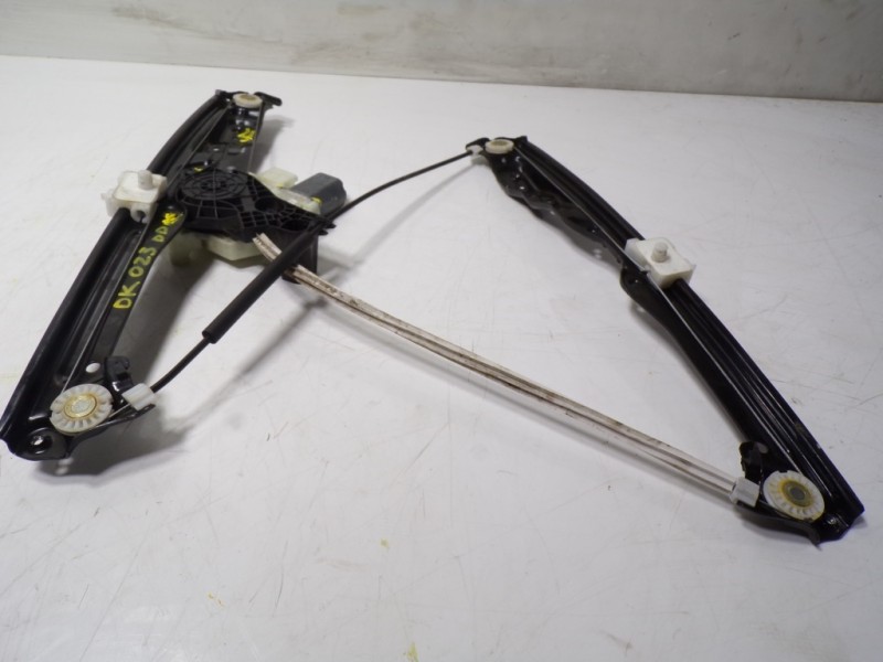 Recambio de elevalunas delantero derecho para peugeot 308 sw 1.6 blue-hdi fap referencia OEM IAM 9816273080 9816271780 122425