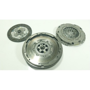 KIT EMBRAGUE 05C141015 05C105266 05C141025A