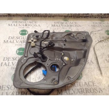 ELEVALUNAS TRASERO DERECHO 