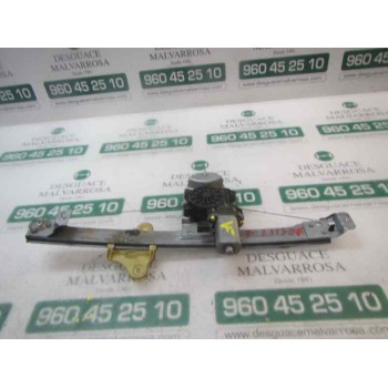 ELEVALUNAS DELANTERO DERECHO 