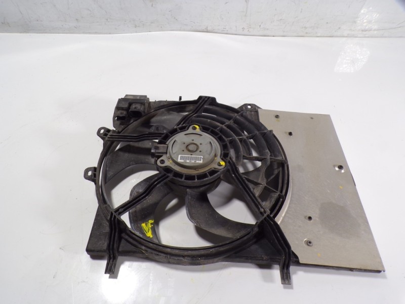 Recambio de electroventilador para citroën c3 picasso 1.6 hdi fap referencia OEM IAM 1253Q0 260111985 260111985