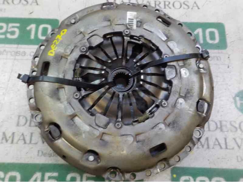 Recambio de kit embrague para volvo v40 2.0 diesel cat referencia OEM IAM 31367641  