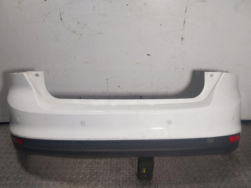 Recambio de paragolpes trasero para ford focus iii 1.0 ecoboost referencia OEM IAM 1852397  