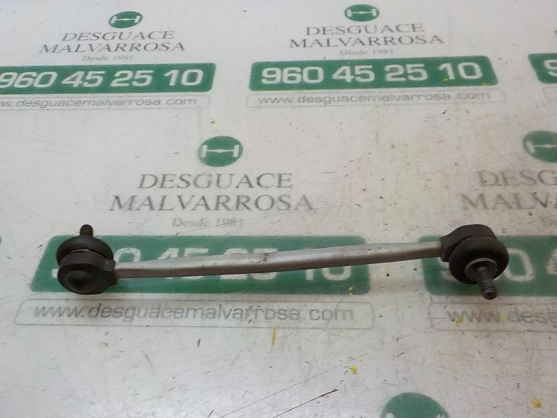 Recambio de tirante delantero derecho para seat arona style referencia OEM IAM 6R0411315  