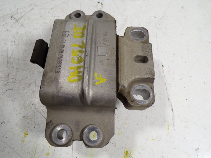 Recambio de soporte motor izquierdo para audi a3 (8p) 1.9 tdi referencia OEM IAM 1K0199555M  