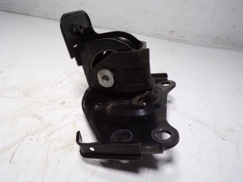 Recambio de soporte cambio para toyota rav 4 advance hybrid referencia OEM IAM 1237236070  