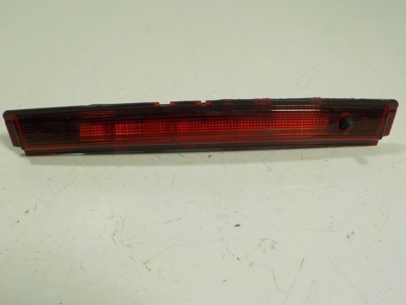 Recambio de piloto trasero central para renault megane iv berlina 5p 1.2 tce energy referencia OEM IAM 265902759R  