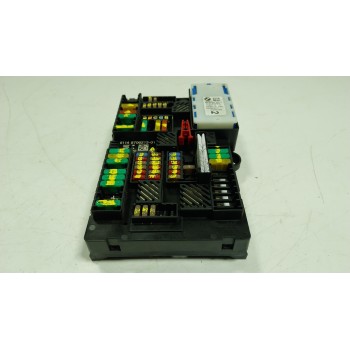 CAJA RELES / FUSIBLES 61148706213 6114870621301 