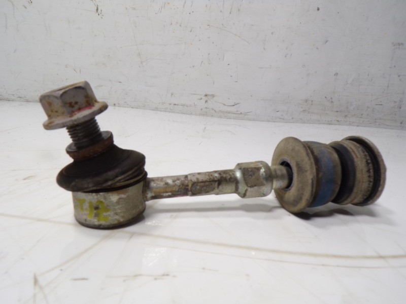 Recambio de tirante trasero izquierdo para toyota rav 4 advance hybrid referencia OEM IAM 4883042022  