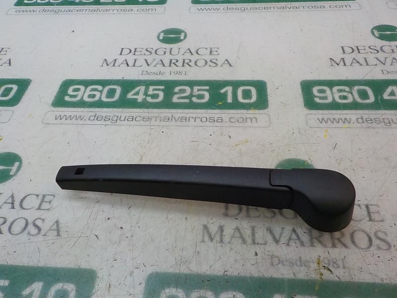Recambio de brazo limpia trasero para seat arona style referencia OEM IAM 6R6955707B  