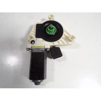 MOTOR ELEVALUNAS DELANTERO DERECHO A2078200642 A61041112 