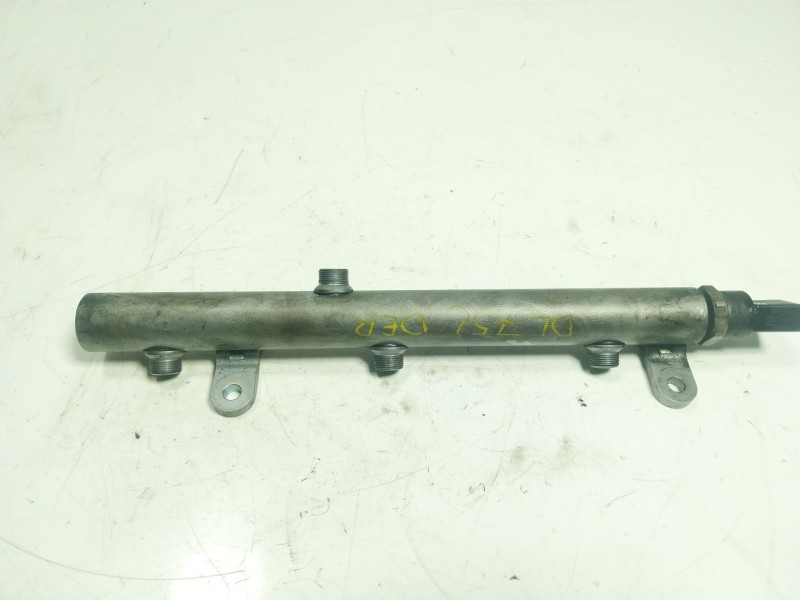 Recambio de rampa inyectora para mercedes-benz clase cls (w219) 3.0 cdi cat referencia OEM IAM A6420702595 A6420700695 