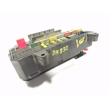 CAJA RELES / FUSIBLES 61359132581 6113690058303 10688710