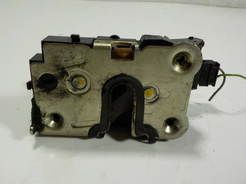 Recambio de cerradura puerta trasera derecha para dacia lodgy 1.2 16v tce cat referencia OEM IAM 825020953R  