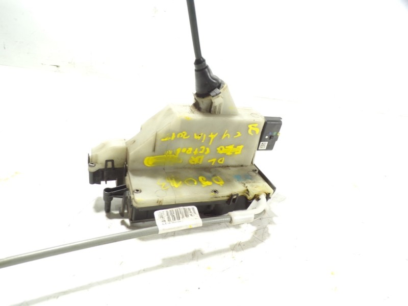 Recambio de cerradura puerta delantera derecha para citroën c4 lim. 1.6 hdi fap referencia OEM IAM 9136GR  