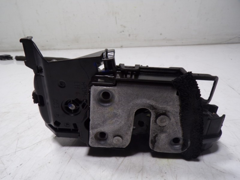 Recambio de cerradura puerta trasera izquierda para renault captur 1.3 tce referencia OEM IAM 805034742R 805034742R 