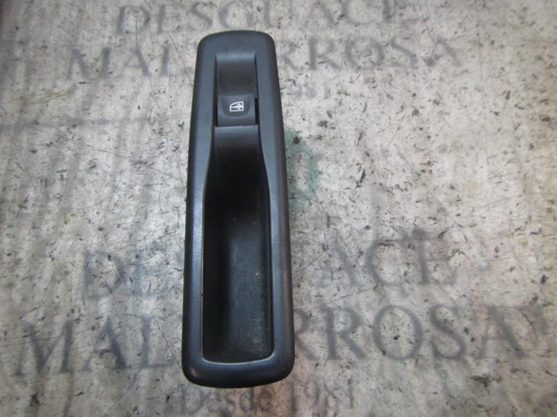 Recambio de mando elevalunas trasero derecho para renault megane iii berlina 5 p dynamique referencia OEM IAM 254010003R  