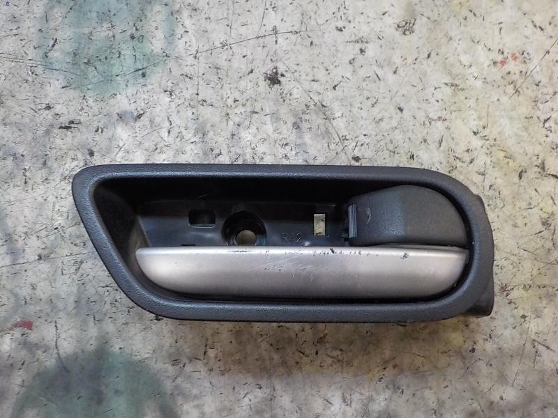 Recambio de maneta interior trasera derecha para mazda 3 lim. (bl) 2.2 turbodiesel cat referencia OEM IAM BBM472330A02  