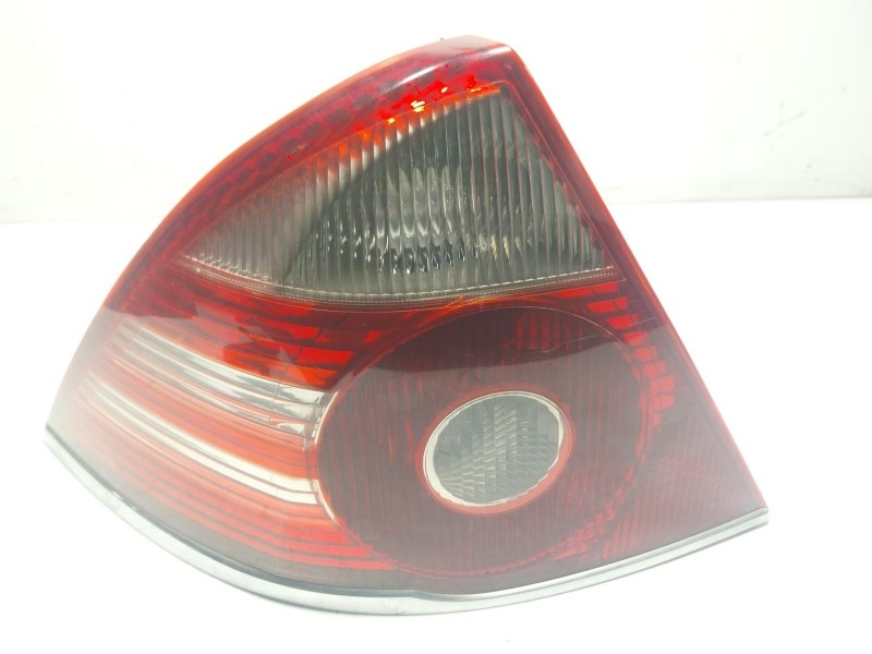 Recambio de piloto trasero izquierdo para ford mondeo iii (b5y) 2.2 tdci referencia OEM IAM   