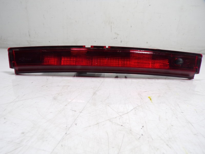 Recambio de piloto trasero central para renault captur 1.3 tce referencia OEM IAM 265902759R 265902759R 