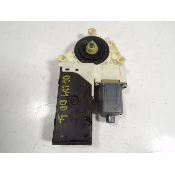 MOTOR ELEVALUNAS DELANTERO DERECHO 807300003R 807300002R 0130822331