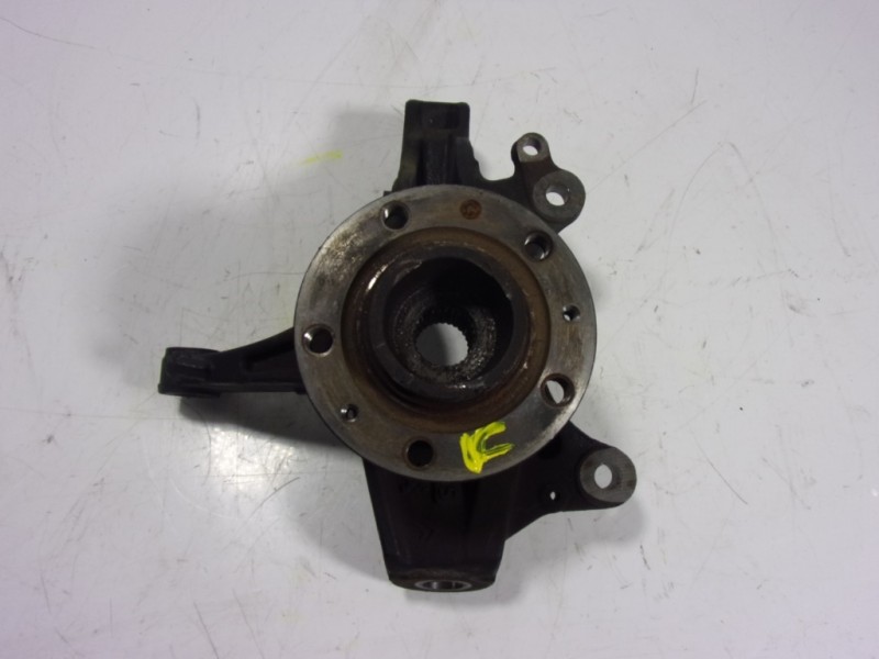 Recambio de mangueta delantera derecha para peugeot 308 sw 1.6 blue-hdi fap referencia OEM IAM 1610138080  