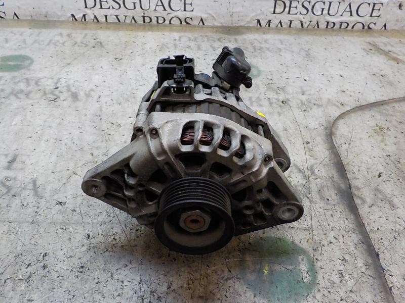 Recambio de alternador para hyundai i30 1.4 cat referencia OEM IAM 373002B101 2655447 2655447