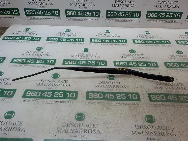 Recambio de brazo limpia delantero derecho para renault clio iv societé referencia OEM IAM 288869893R  