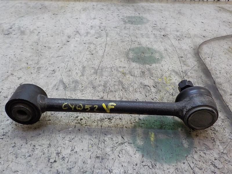 Recambio de brazo suspension superior trasero derecho para hyundai i30 1.4 cat referencia OEM IAM 552502H000  