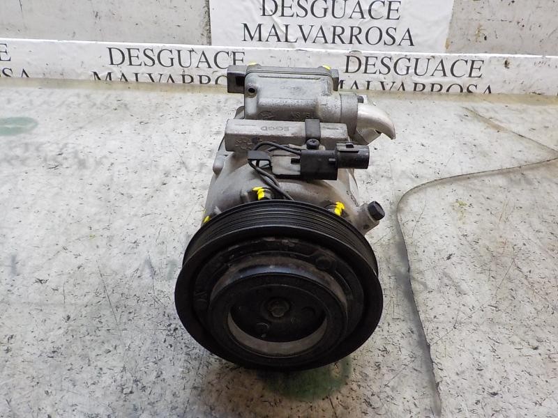 Recambio de compresor aire acondicionado para hyundai i30 1.4 cat referencia OEM IAM 977012H040  