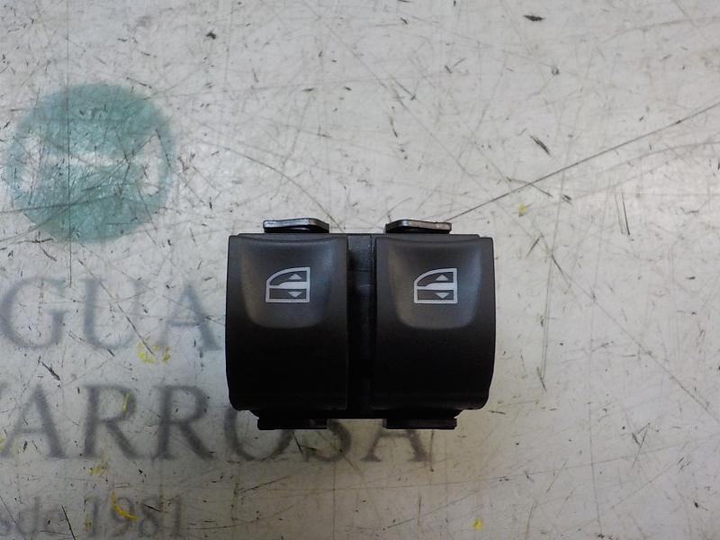 Recambio de mando elevalunas delantero izquierdo para renault clio iv societé referencia OEM IAM 254118044R 254118044R 