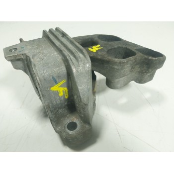 SOPORTE MOTOR IZQUIERDO A2462400617 