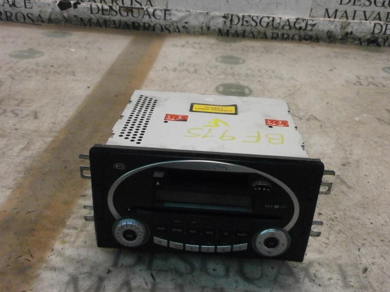 Recambio de sistema audio / radio cd para kia carens 1.6 cat referencia OEM IAM   