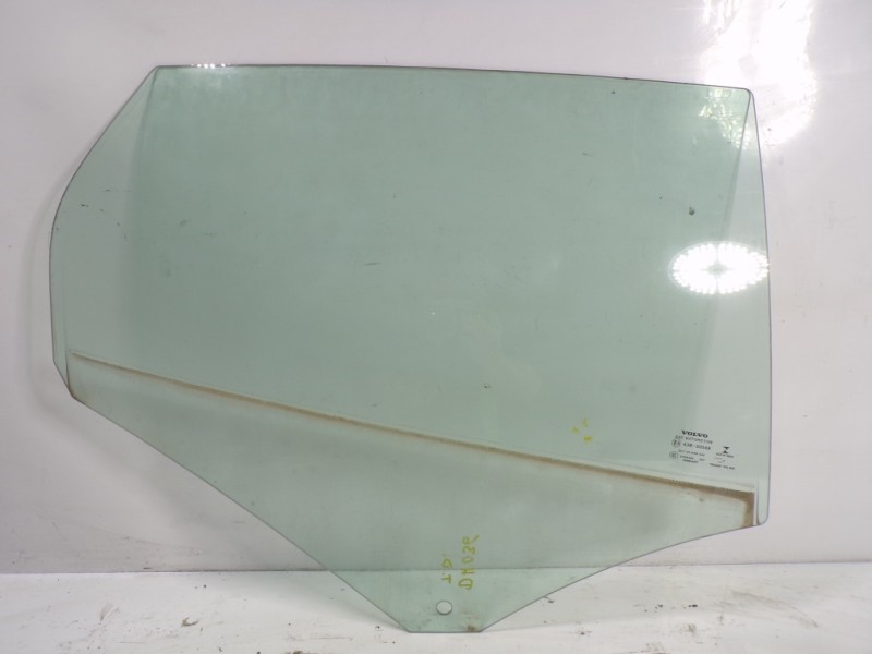 Recambio de cristal puerta trasero derecho para volvo v40 kinetic referencia OEM IAM 32244823  