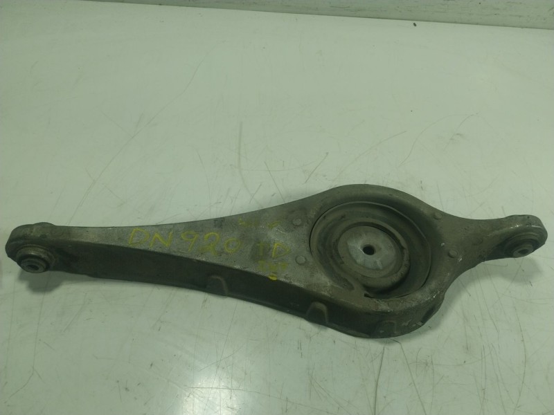 Recambio de brazo suspension inferior trasero derecho para volvo v60 i (155) d3 referencia OEM IAM 31317602  