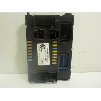 CAJA RELES / FUSIBLES 52048272 00520482720 