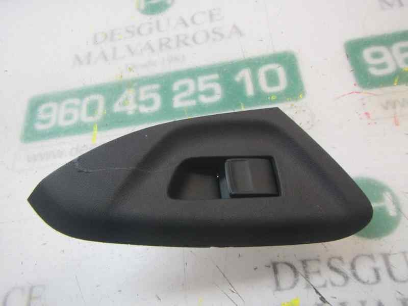 Recambio de mando elevalunas delantero derecho para toyota aygo 1.0 vvti referencia OEM IAM 848100D030  