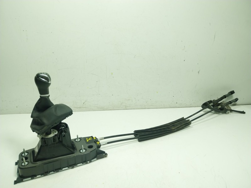 Recambio de palanca cambio para audi a1 sportback (gba) 25 tfsi referencia OEM IAM 5R3711049K  5R3711049K