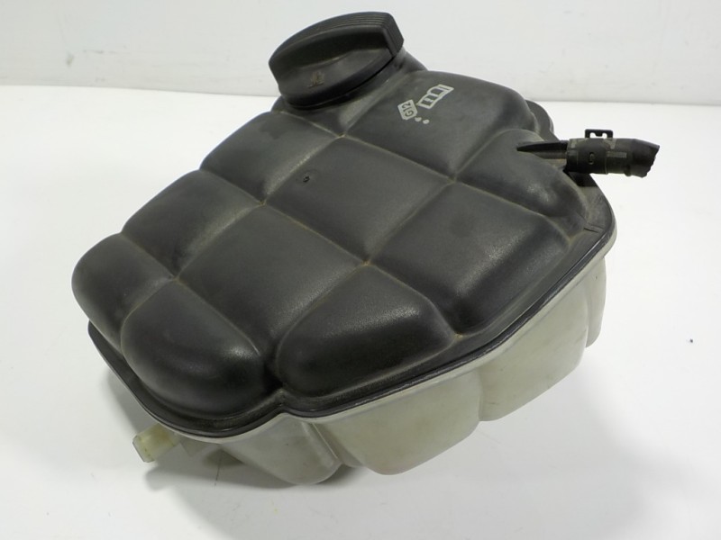 Recambio de deposito expansion para bentley continental gt supersports referencia OEM IAM 3W0121403F 3W0121403F 