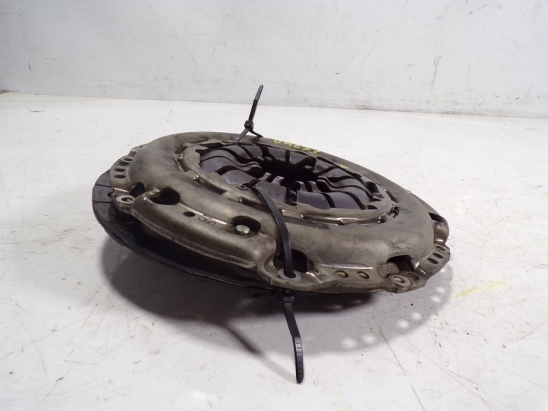 Recambio de kit embrague para renault megane iv berlina 5p 1.5 dci diesel fap energy referencia OEM IAM 302053931R  