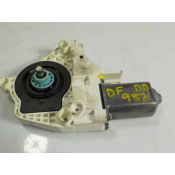 MOTOR ELEVALUNAS DELANTERO DERECHO 8K0959802C 8K0959802C 