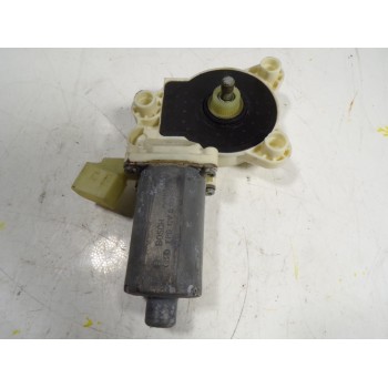 MOTOR ELEVALUNAS TRASERO DERECHO A2198200642 A2198200642 0130821432