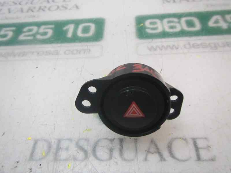 Recambio de warning para toyota aygo 1.0 vvti referencia OEM IAM 843320H020  