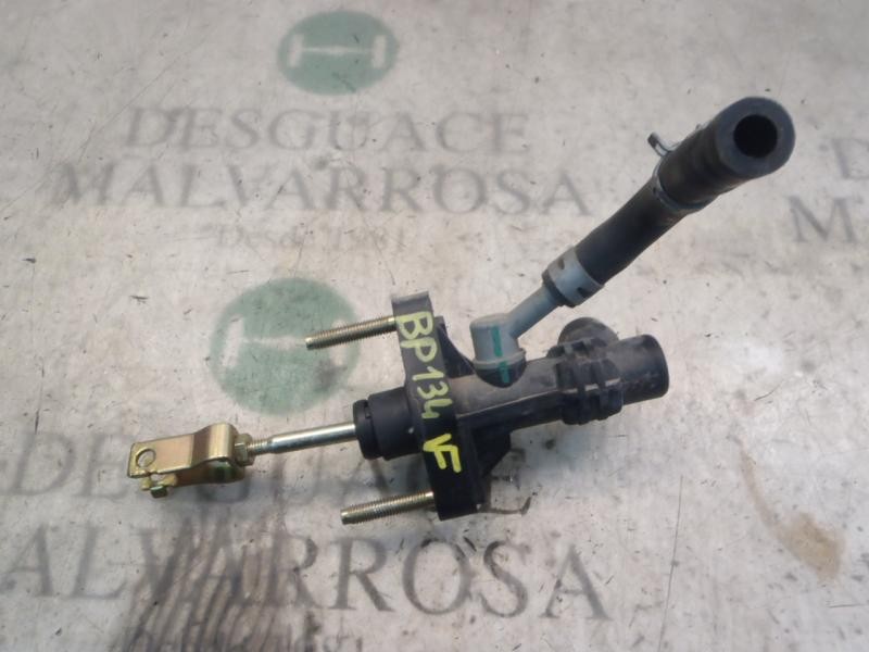 Recambio de bomba embrague para toyota yaris (ncp1/nlp1/scp1) 1.0 terra referencia OEM IAM   